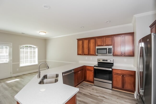 Building Photo - 252 Derby Ct