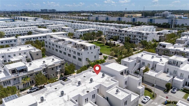 Building Photo - 6440 NW 103rd Psge
