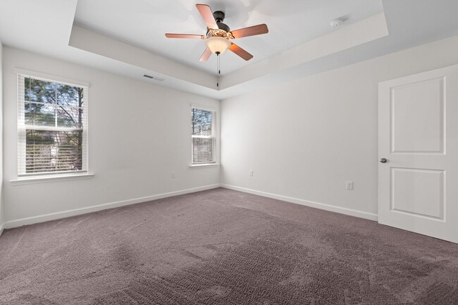 Building Photo - 105 Hidden Run Ln