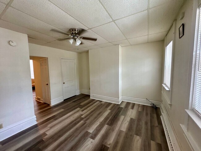 Building Photo - 1509 Hatteras St