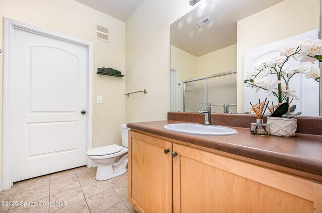 Building Photo - 6470 Borasco Dr