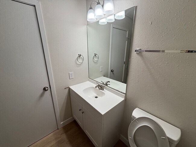 Building Photo - 1512-1514 Citadel Dr.