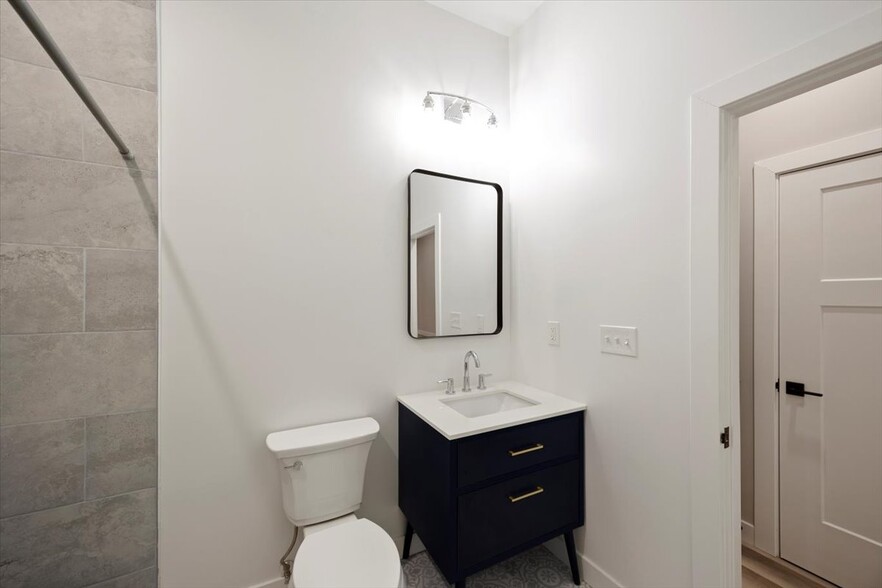 Bathroom 1 - 2037 McCulloh St