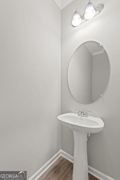 Building Photo - 559 Belmont Ln