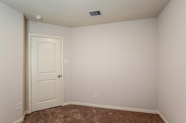 Building Photo - 10494 Red Cardinal Dr