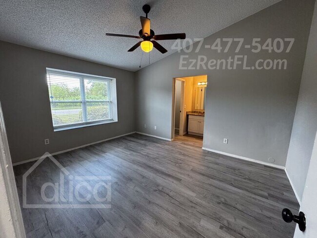 Building Photo - 9593 Villiers Dr S