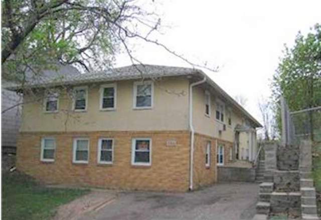 Primary Photo - 594 Lawson Ave West