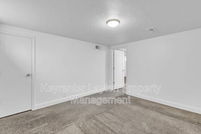 Building Photo - 1687 Rushton St