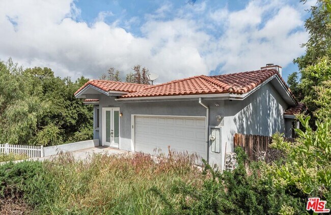 Building Photo - 23639 Clover Trail