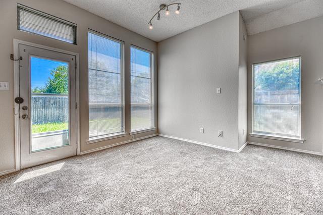 Building Photo - 8001 Spinnaker Cove