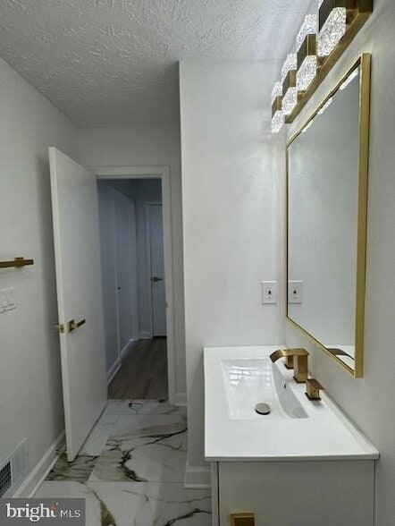 Building Photo - 172 Azalea Ct