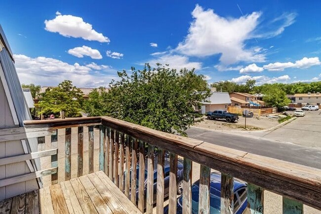 Building Photo - Charming 2-Bedroom Apartment in Prime Clifton Location