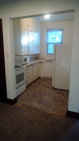 Kitchen - 27 N State St