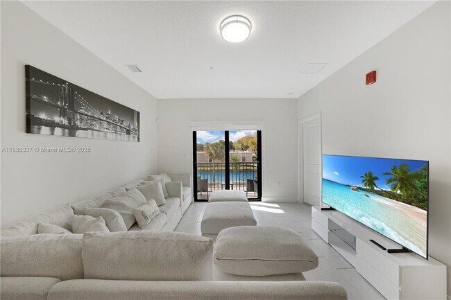 Building Photo - 8167 NW 41st St