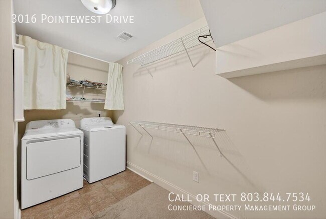 Building Photo - 3016 Pointewest Dr