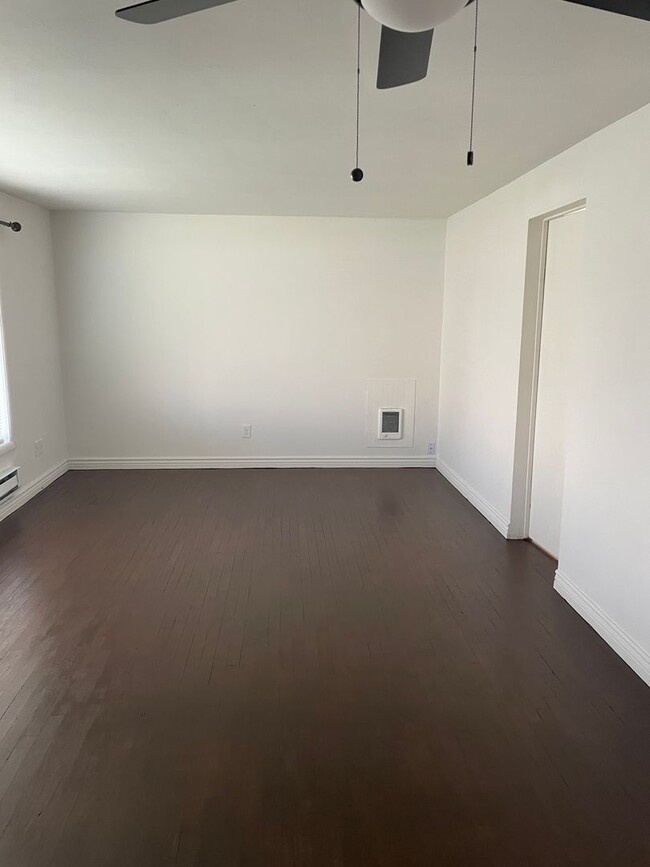 Building Photo - House for Rent!!