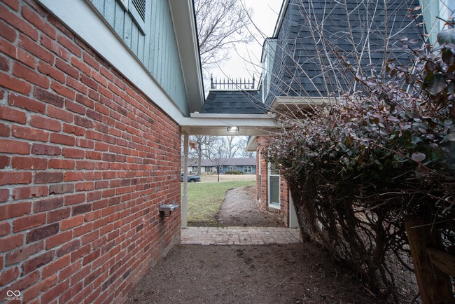 Building Photo - 6337 Cardinal Ln