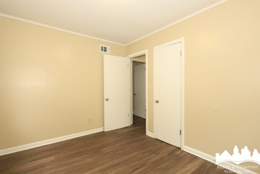 Building Photo - 3477 Kensett Dr