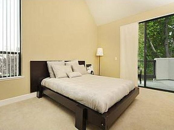 Bedroom over looking patio - 223 Shorebird Cir