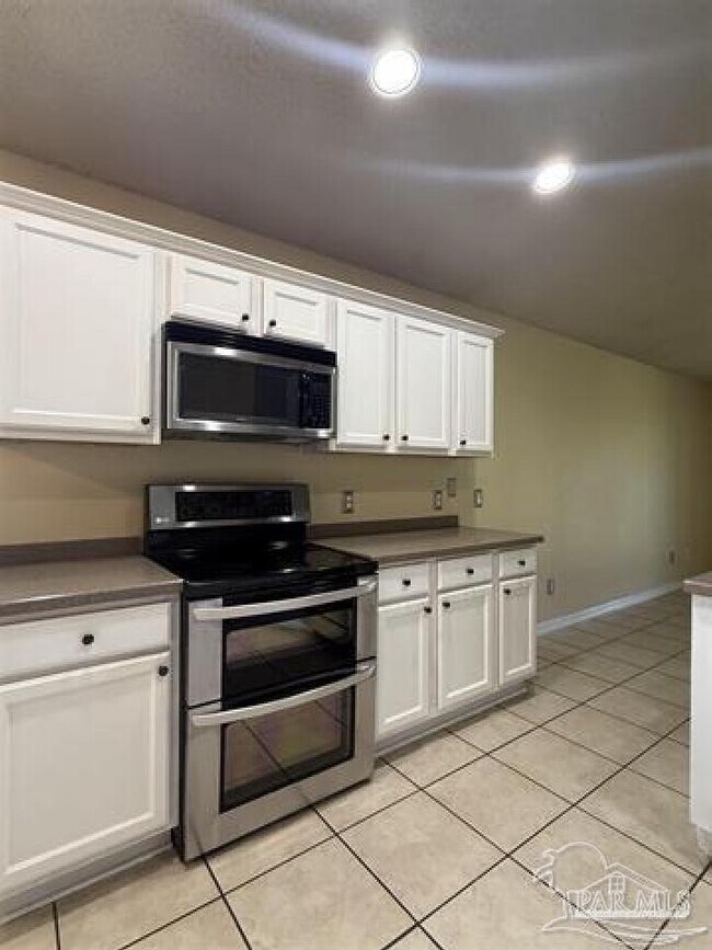 Building Photo - 4907 Makenna Cir