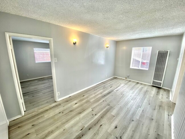 Building Photo - 3832 W 118th Pl