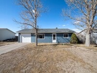 Building Photo - Adorable 2 Bedroom, 1 Bathroom Updated Home in Cheyenne!