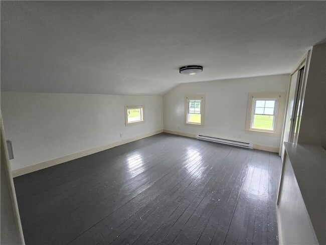 Building Photo - 235 Lighthouse Rd