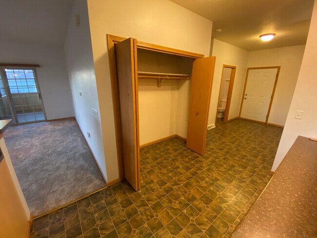 Building Photo - 5236 Sassafras Dr