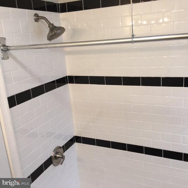 Building Photo - 5207 Hazel Ave