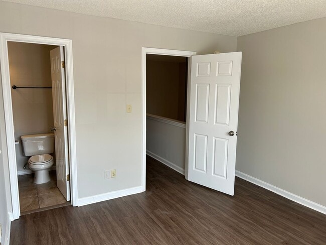 Building Photo - 7311 Madelyn Cove