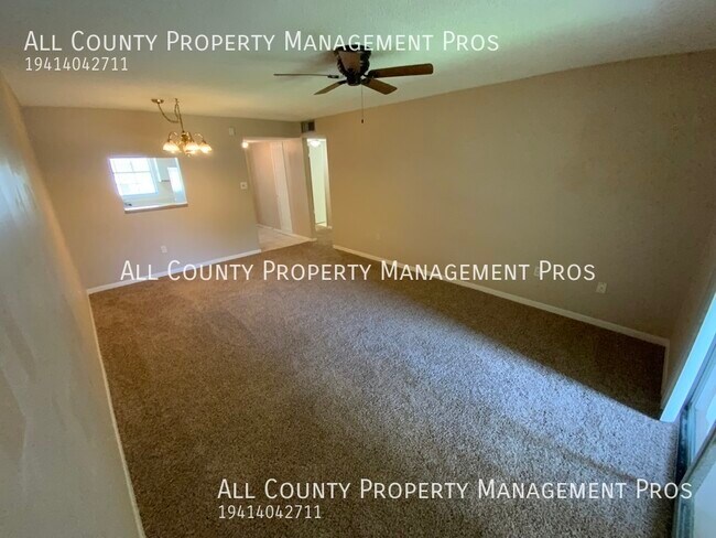 Building Photo - 4511 3rd St Cir W