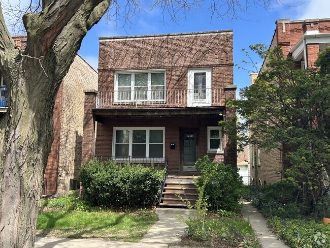 Building Photo - 2516 W Hutchinson St