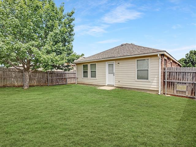 Building Photo - 4816 Waterford Dr