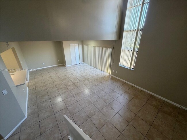 Building Photo - 1206 San Remo Cir