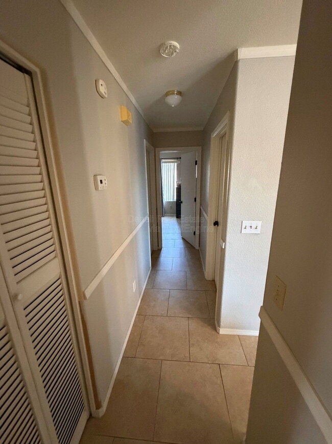 Building Photo - 10069 E Paseo San Ardo