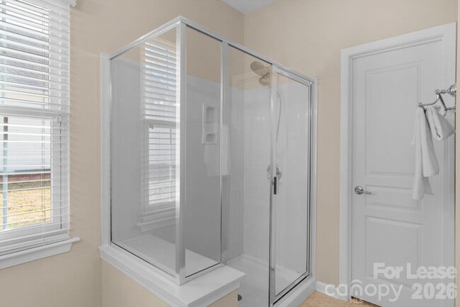 Building Photo - 2076 Belair Dr