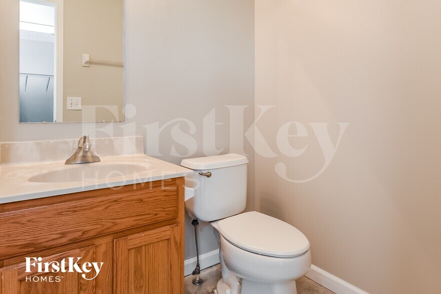 Building Photo - 248 Westmark Ct