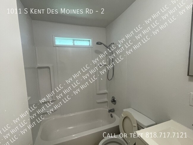 Building Photo - 1011 Kent Des Moines Rd