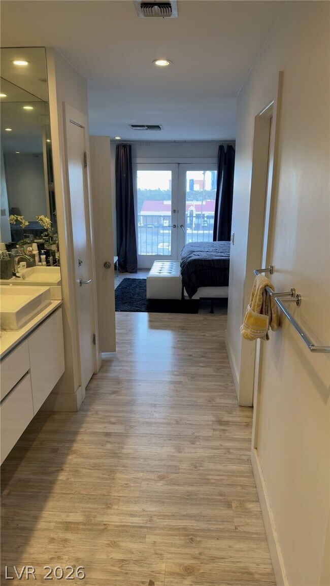 Building Photo - 3988 Delos Dr