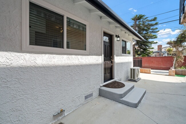 Building Photo - 4714 Berryman Ave