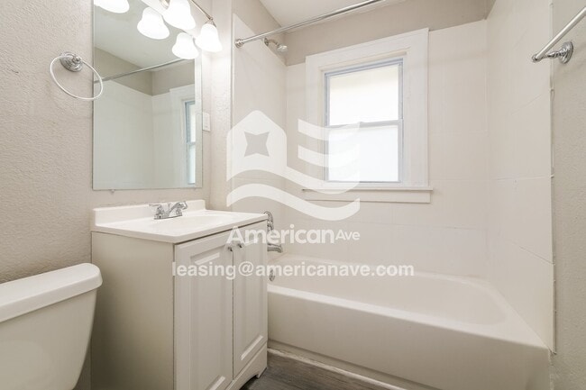 Building Photo - 3604 Askew Ave