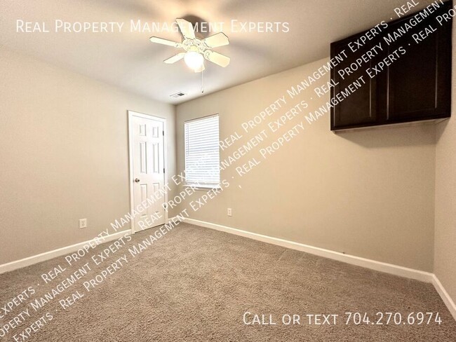 Building Photo - Charming 3BR/2BA home in Charlotte!