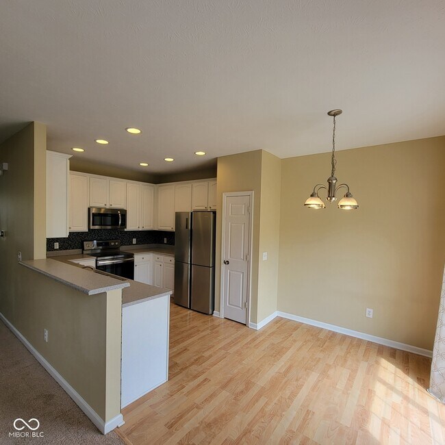 Building Photo - 9435 Tanhurst Dr