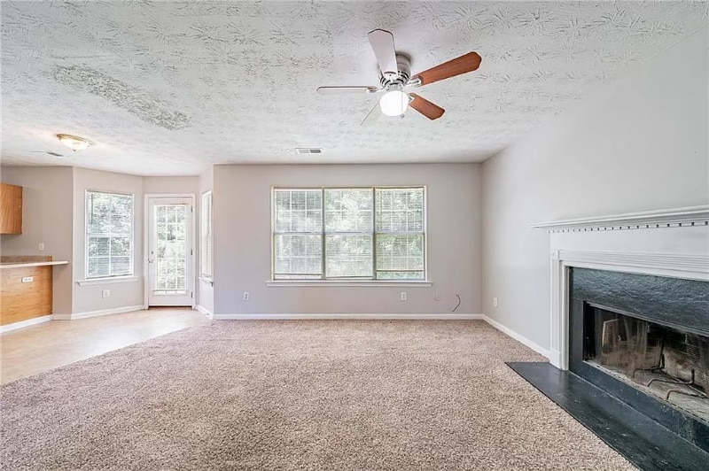 Building Photo - 3283 Sugar Creek Falls Ave SE