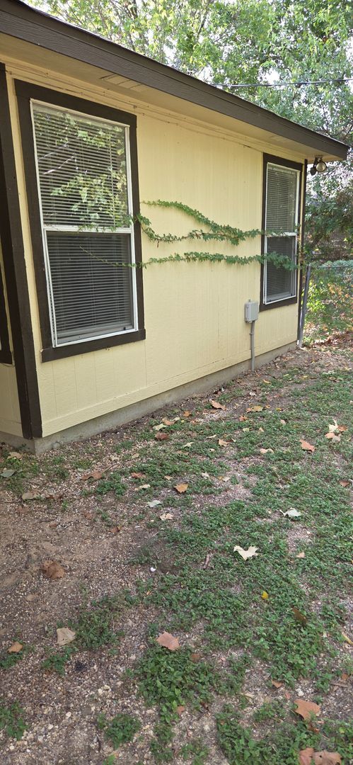 Building Photo - 2405 Kilgore Dr