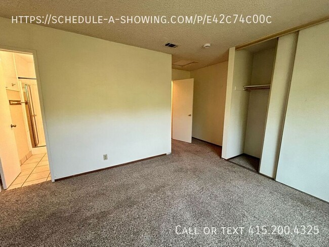 Building Photo - 258 Yellowstone Dr