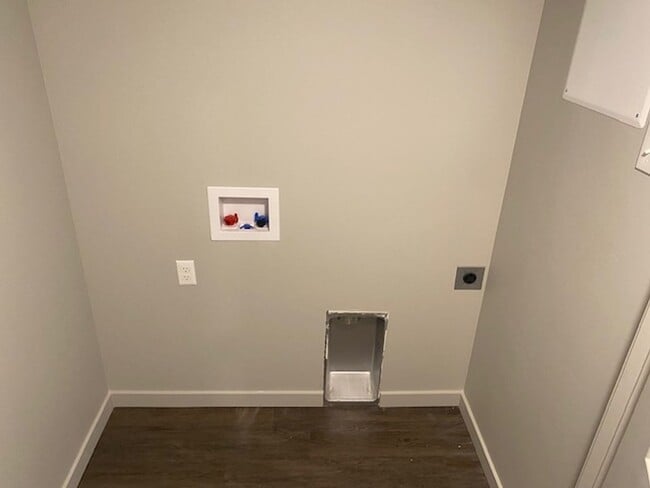 Building Photo - Beautiful Condo in Provo!