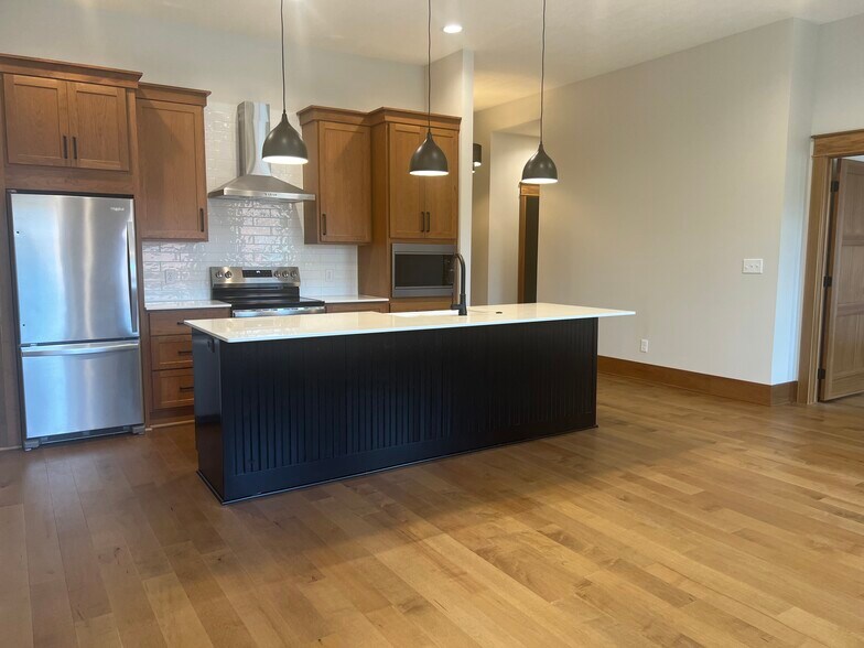 Kitchen - 324 9th St