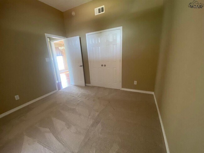 Building Photo - 6041 Van Dorn Dr