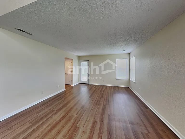 Building Photo - 1347 Egret Ln
